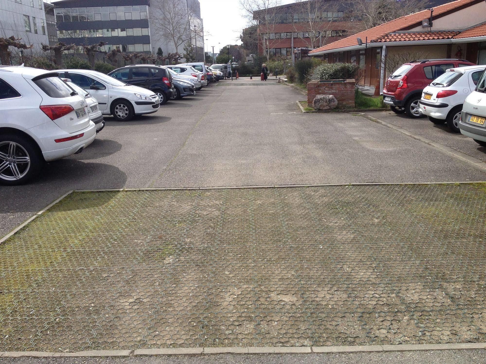 Aerel Hotel Aeroport Blagnac Bagian luar foto