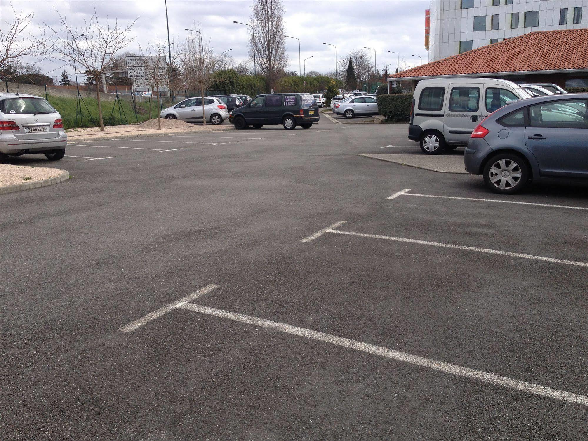 Aerel Hotel Aeroport Blagnac Bagian luar foto