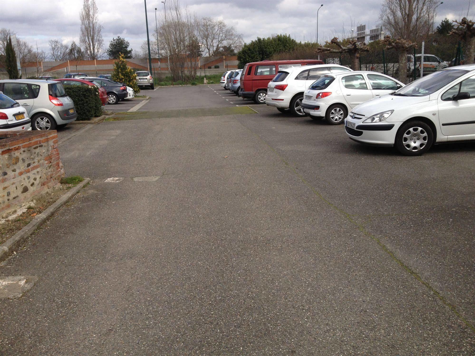 Aerel Hotel Aeroport Blagnac Bagian luar foto